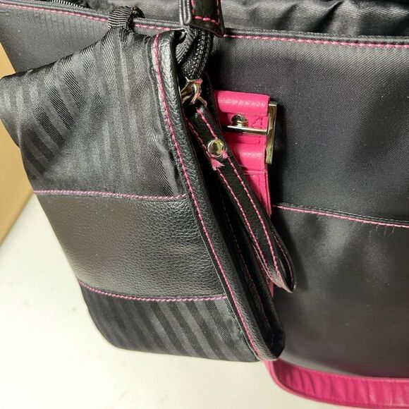 Mobile Edge versatile micro fiber  black and pink notebook / Tote . - Picture 10 of 15